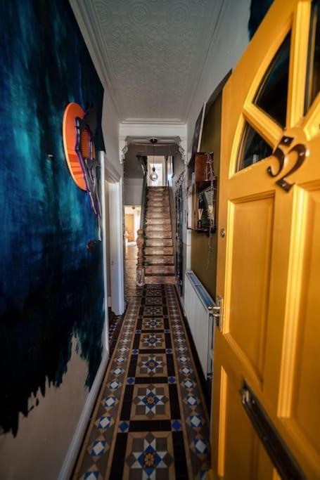 Glenroy Arts Gallery Meets Living Space Cardiff Bagian luar foto