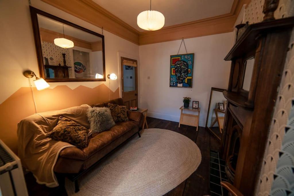 Glenroy Arts Gallery Meets Living Space Cardiff Bagian luar foto