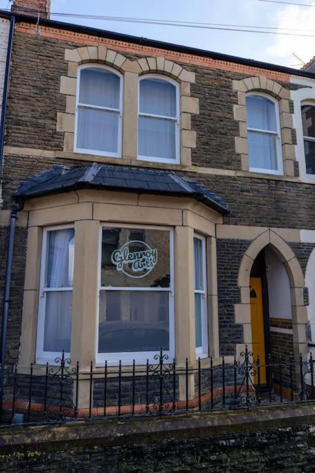 Glenroy Arts Gallery Meets Living Space Cardiff Bagian luar foto